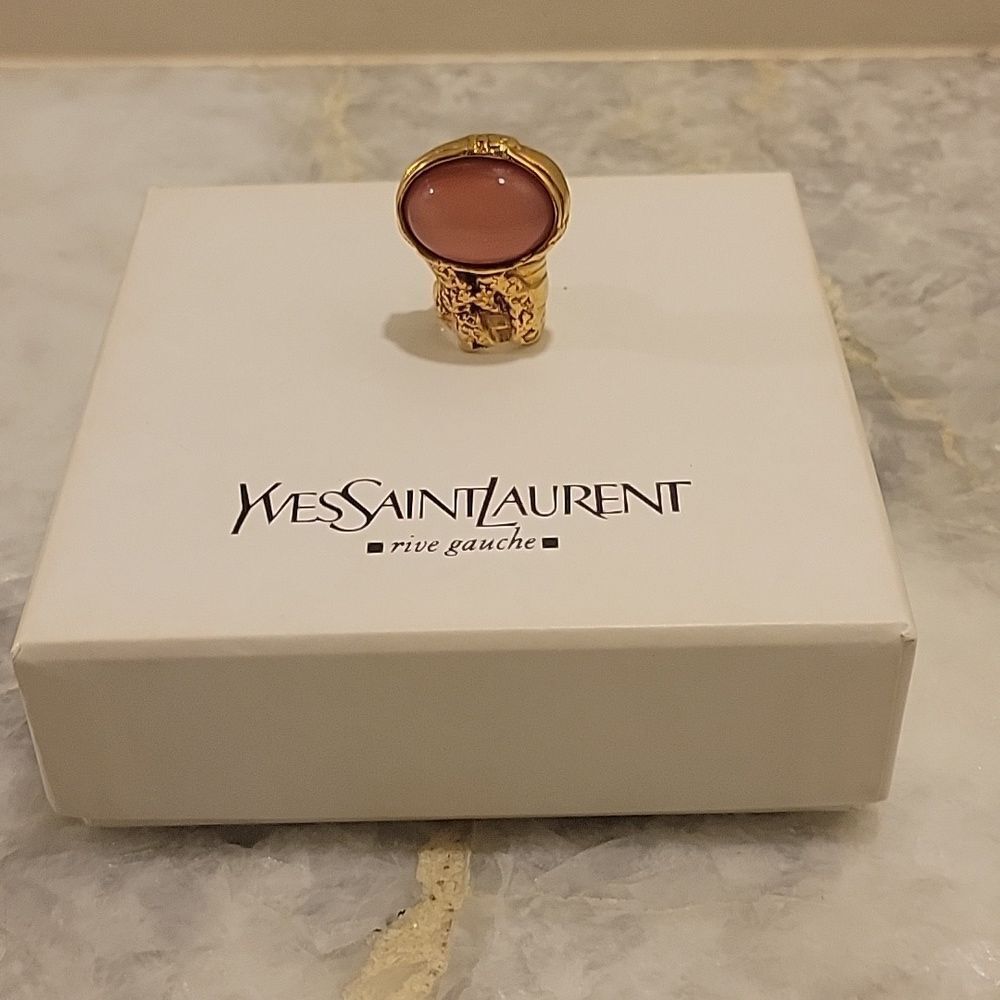 NWT Yves Saint Laurent Sz 4 RARE Pink YSL Arty Cabochon Statement 24KT Gold Ring - Picture 3 of 15